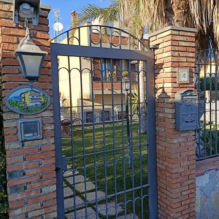 B&B Villa Salome' San Pietro Clarenza Eksteriør billede