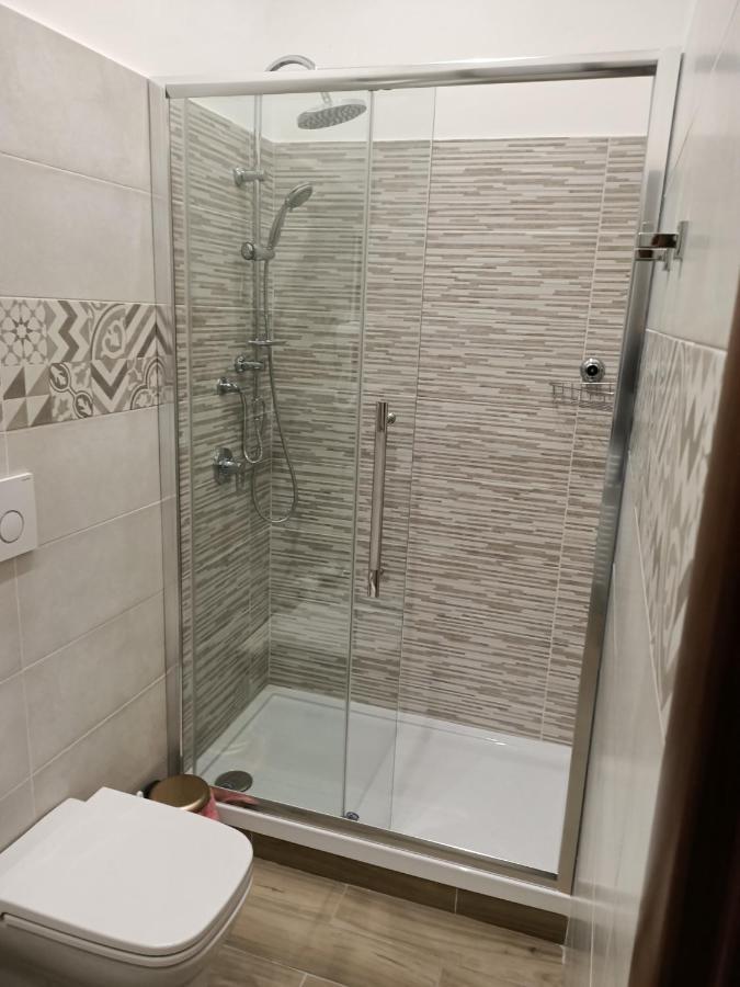 B&B Villa Salome' San Pietro Clarenza Eksteriør billede